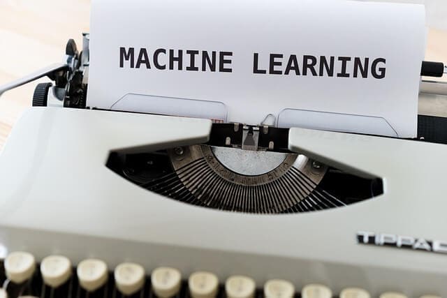 machine-learning-5290464